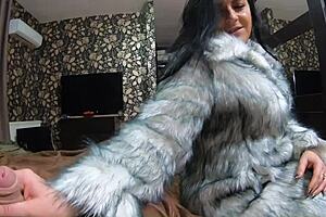 Milfycalla stars in fetish compilation with blowjobs and rough sex in sexy fur coats. She teases with cumshots and dirty talk previews.