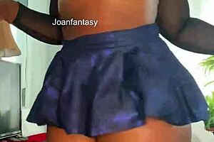 joanfantasy is flaunting her micro kini outfit