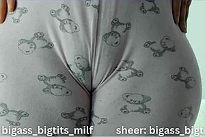 check out this fat milf's huge cameltoe spreading wide