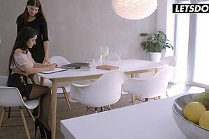 Lucy Li and Darcee Lee kiss, finger, lick in hottest passionate lesbian play