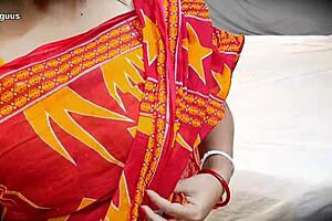 Indian bhabhi doggy fucked by delivery boy in saree