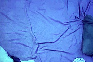 roomie catches emo girl squirting hard during solo masturbation 😈🔥