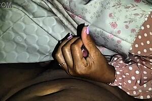 habis ngentot lanjut sepong sampe muncrat di muka