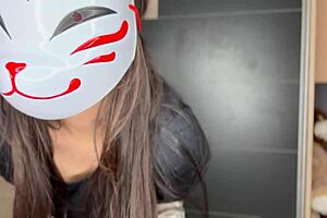 amateur latina undresses perfect body fingers fat pussy masturbates solo