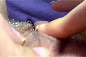 hey check out this huge clit jerkin to extreme orgasm closeup