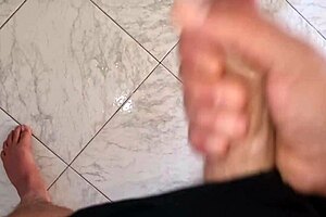 Sexy solo quick jerk-off with massive cum explosion