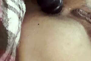 i'm shakin' this tight asshole with my vibin' plug ughh!!