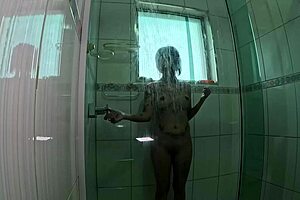 annie clementine takes juicy pussy fisting challenge with huge anal toys