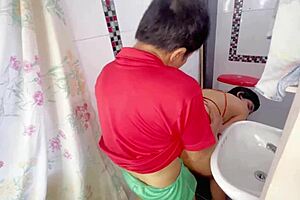 i pound neighbor plumber's tight pussy in real homemade fuck