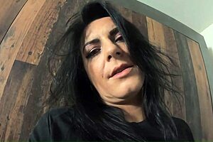 milfycalla's joi cei fetish wife moans legs spread wide!