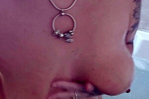 milf slut shaves her big ass pussy in bath tub rub-a-dub