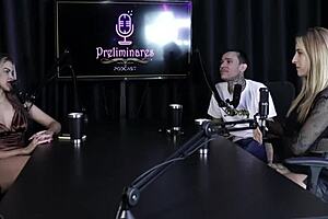 ela nao chupou o pau dele mas falou do comeco e ele curtiu o oral em outro lugar yasmin pariz sheer red