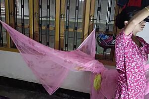 Busty desi bhabhi tempts servant for laundry room quickie