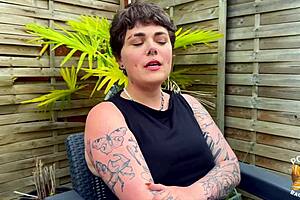 betty belle gets filled in every hole by group play