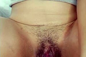 lonely single mom toys her aching vagina solo at home