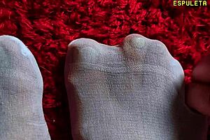 Giant Cruel Pussy Commands Pathetic Man To Sniff Brutally!