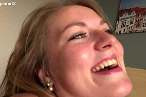 Cheap hotel amateur ready to bare big ass?