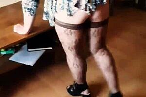 Klaudiaambergirl i dance n masturbate so hot wait..