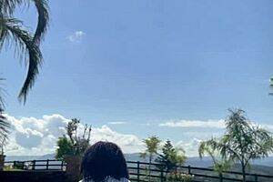 chubby ebony babe farts wildly poolside solo