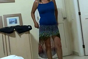 beautiful sister-in-law flashes her body while i jerk off right in front
