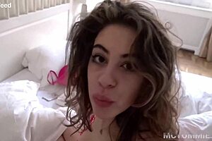 huge tits amateur girlfriend takes messy oral creampie! 😍💦👅