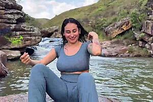 bold stranger cash fuck pounds argentinian ass by the river