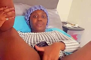Watch Alliyah Alecia's tight pretty ebony pussy up close solo