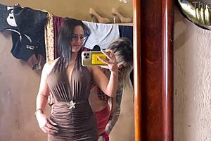 Stepmom loses it from stepdaughter's epic pussy lickin 😩💦 drools everywhere!! 👅