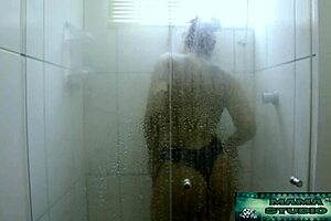 mama squirts huge after workout in epic free session