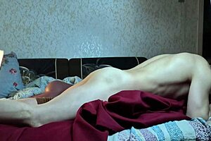 Pounding Pillow Non-Stop With Dirty Talk And Loud Moans Leads To Massive Orgasm Explosion