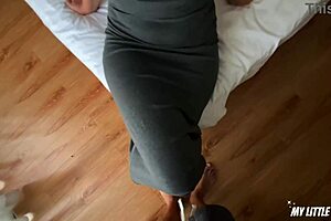 lost the strip game so i face fuck my best friend