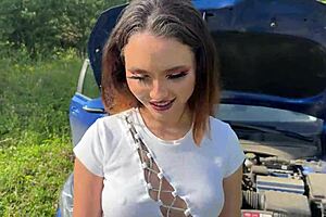 i asked bitch to fix car she sucked my dick instead