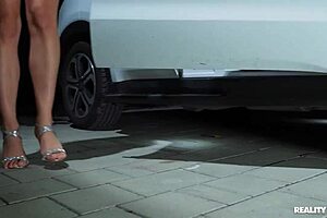 club pickup leads to deepthroat doggystyle cumshot fucking reality style