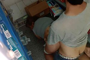 noche íntima doggystyle en depósito sensual 😘🌙