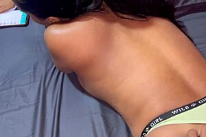 Stepdaughter Uses Stepdad To Make Boyfriend Jealous During Taboo Massage