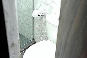 mature bbw licks masturbates sexy in shower 💦😍 wet fun!