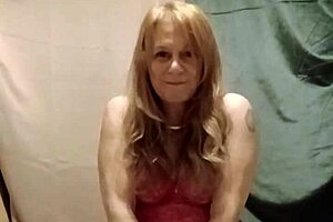 the red body slave flashes her stockings in solo exhibitionist tease last night