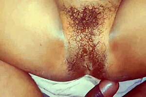 desi village bhabhi fucks hard in green saree!