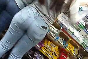 Two Mexican 20yo Store Booty Lesbians Get Wet