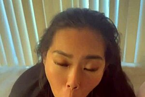 i gave my friend his first deepthroat and he came quick!