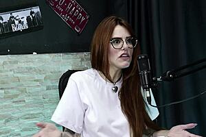 Ruiva bella skips mom to cancel with guys on moai tv