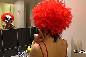 porno clown prank with fucking pussy and cumshot 😜🍆💦