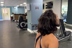 Busty gym milf wanted raw sex in bathroom