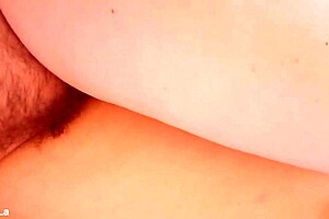 Gretala shows her natural body and hair