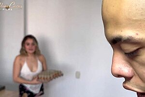 Follandome A La Perra De Mi Cuñada Mientras Mi Novia Compra
