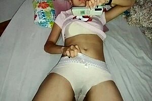 girl seduces me without touching