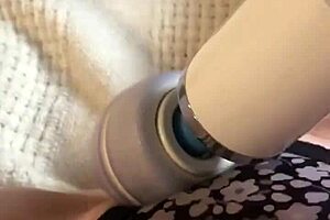 Redhead amateur masturbates with hitachi toy