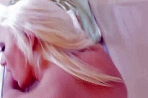 Amateur Teen 18+ Masturbates In High Definition