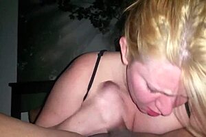 the sexy blonde is blowing a cock before bedtime 😘