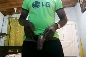 Henry Masturbating In Amateur Setting, Detailed Handjob On Himself With Focus On Pleasure